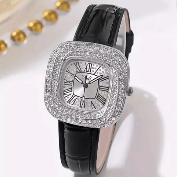 Women’s Square Design Starry Sky Quartz Watch With Diamonds black leather band - Picture 2 of 8